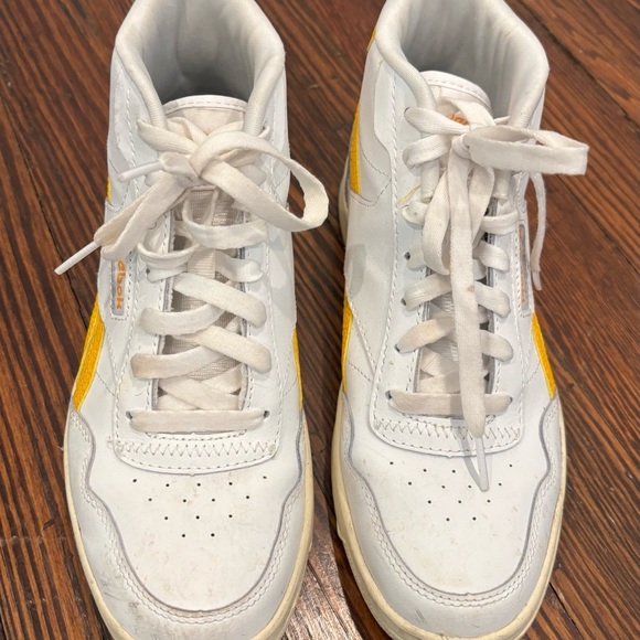 Reebok Vintage High tops White Yellow Women’s Sz 7 Sneakers - Picture 3 of 8